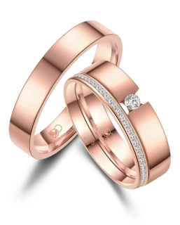 Dokonalá souhra tří snubních prstenů Rose Gold z oceli